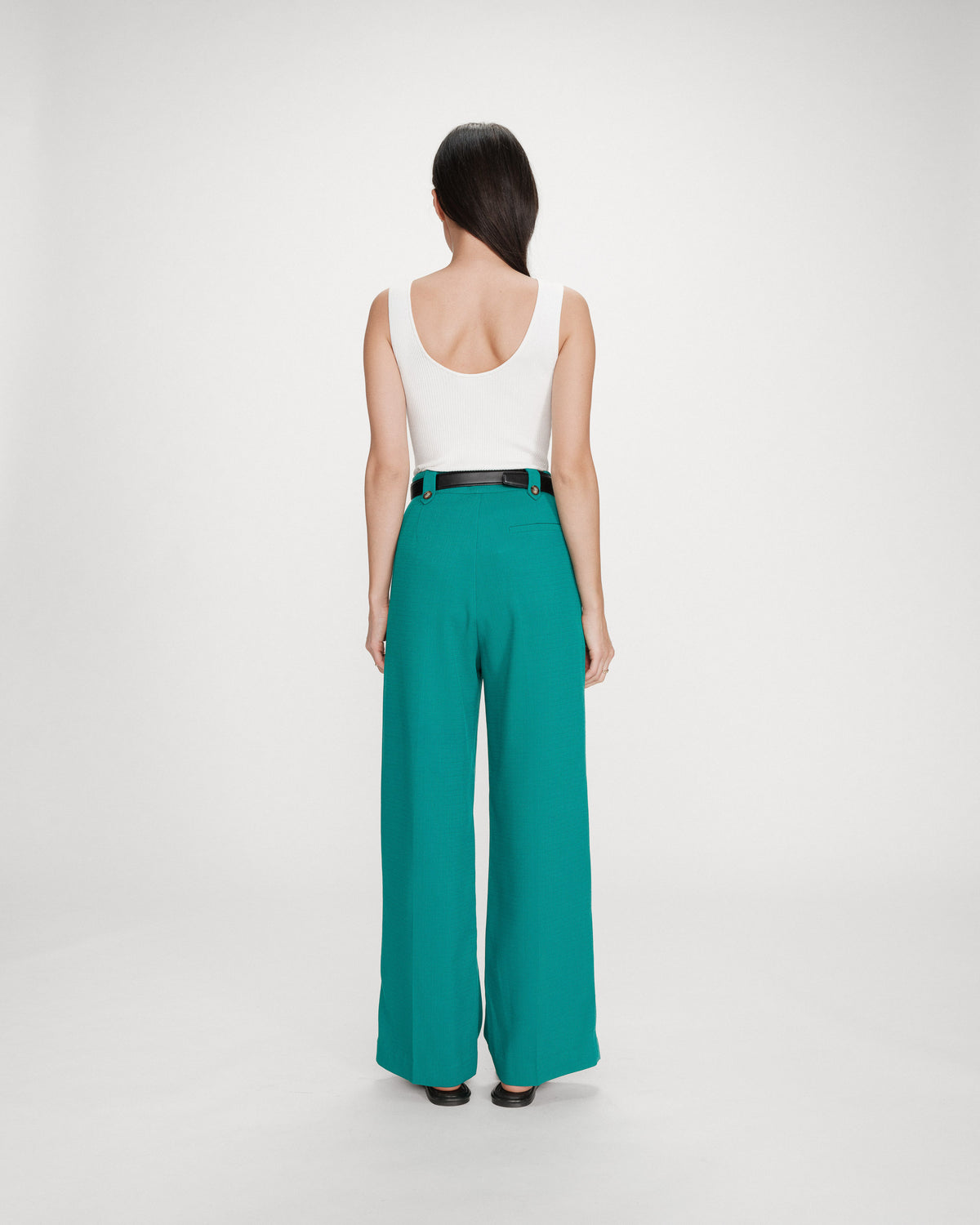 Straight tailored pants with pleats vert Pierre