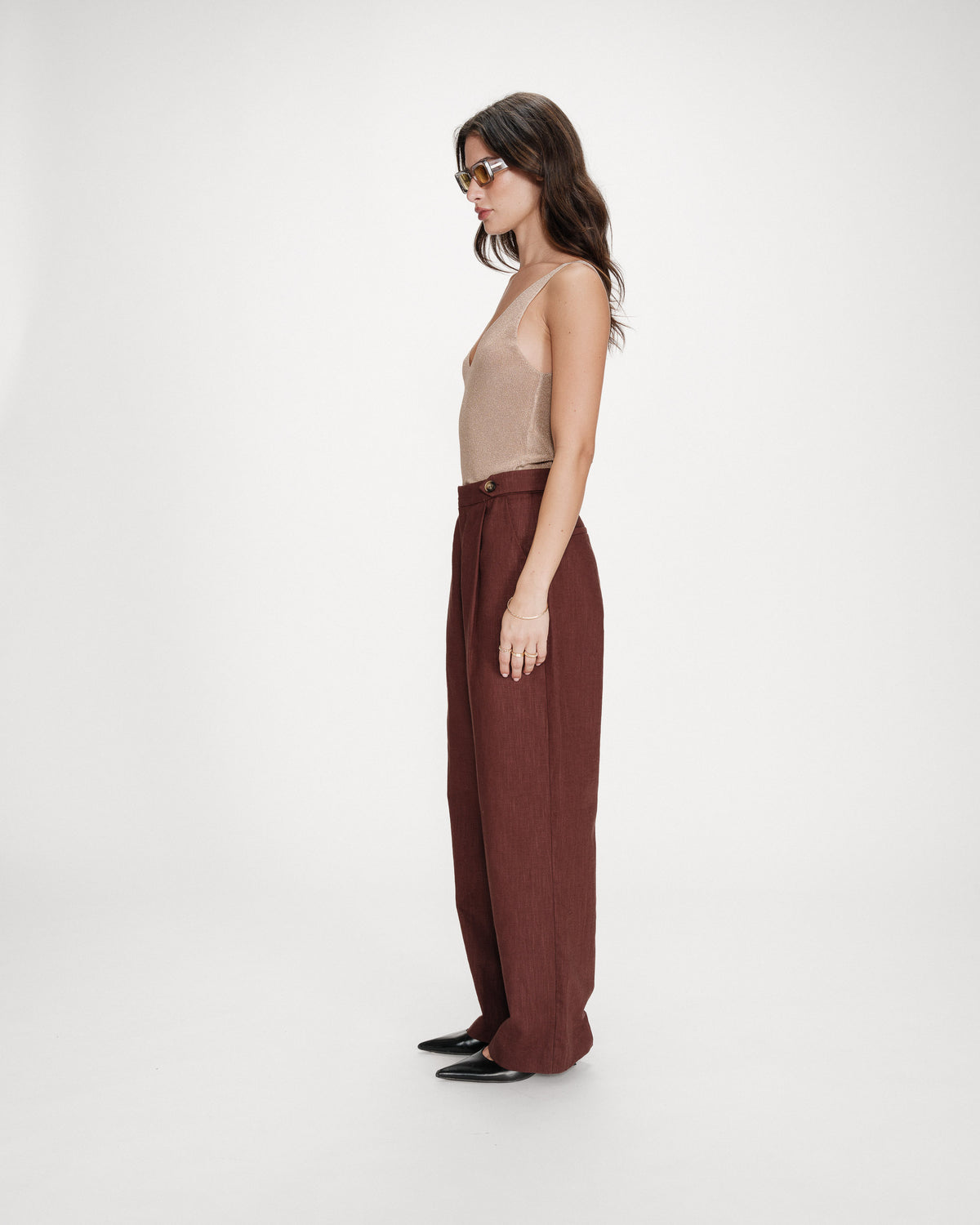 Pantalon tailleur à plis en lin et coton chocolat Vanelis