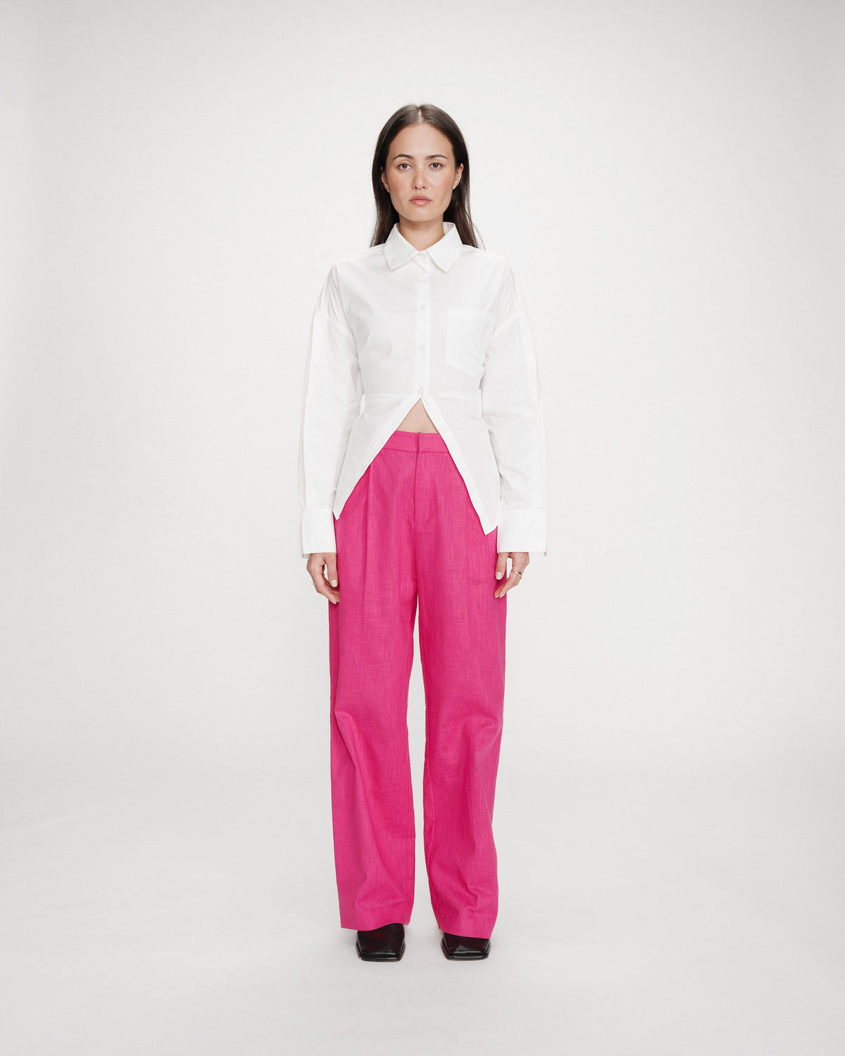 Pantalon tailleur à plis en lin et coton fuchsia Vanelis