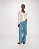 Top en dentelle ajusté boutonné col V ecru Venezia