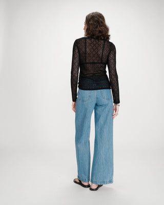 Top de encaje ajustado con escote en V noir Venezia