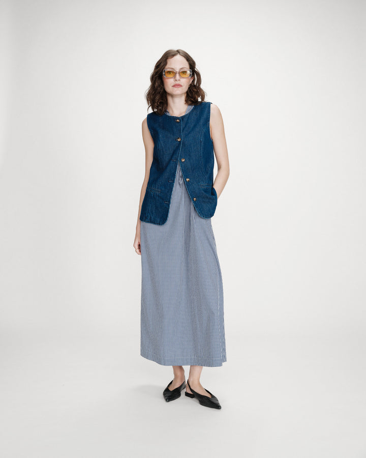 Fitted sleeveless denim jacket with buttons mediumblue Vallon