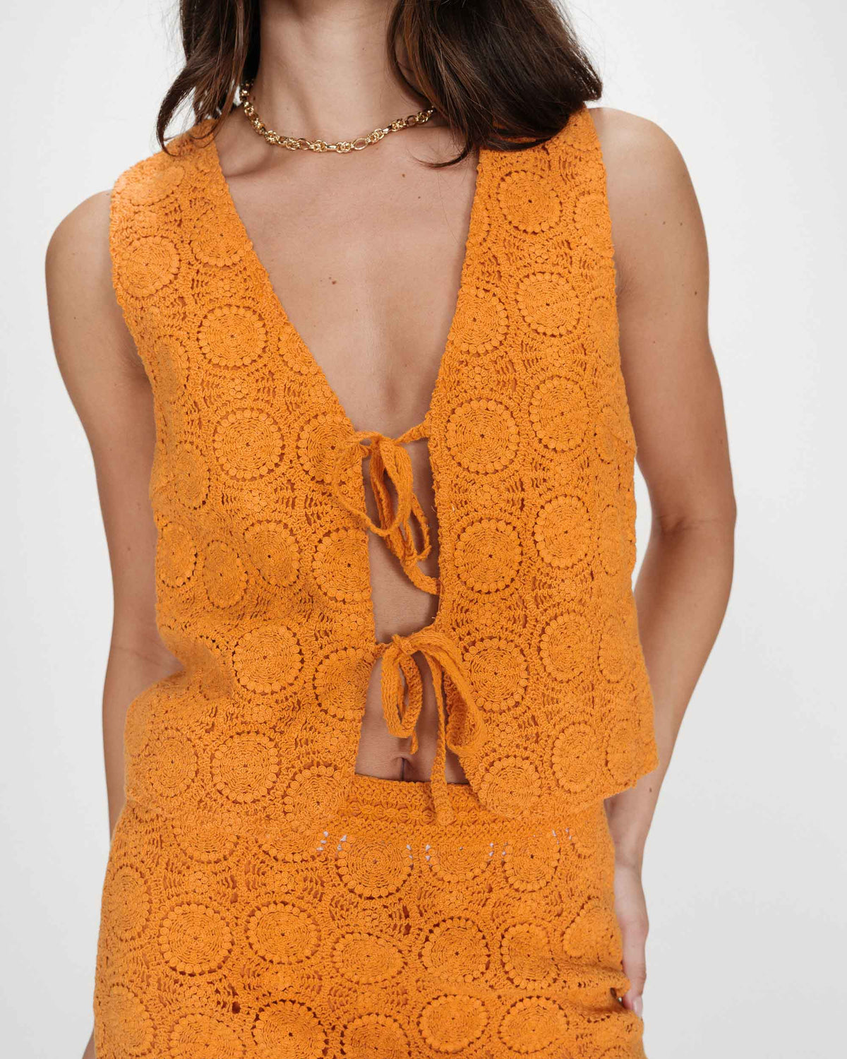 Top en crochet à nouer col V or Vony