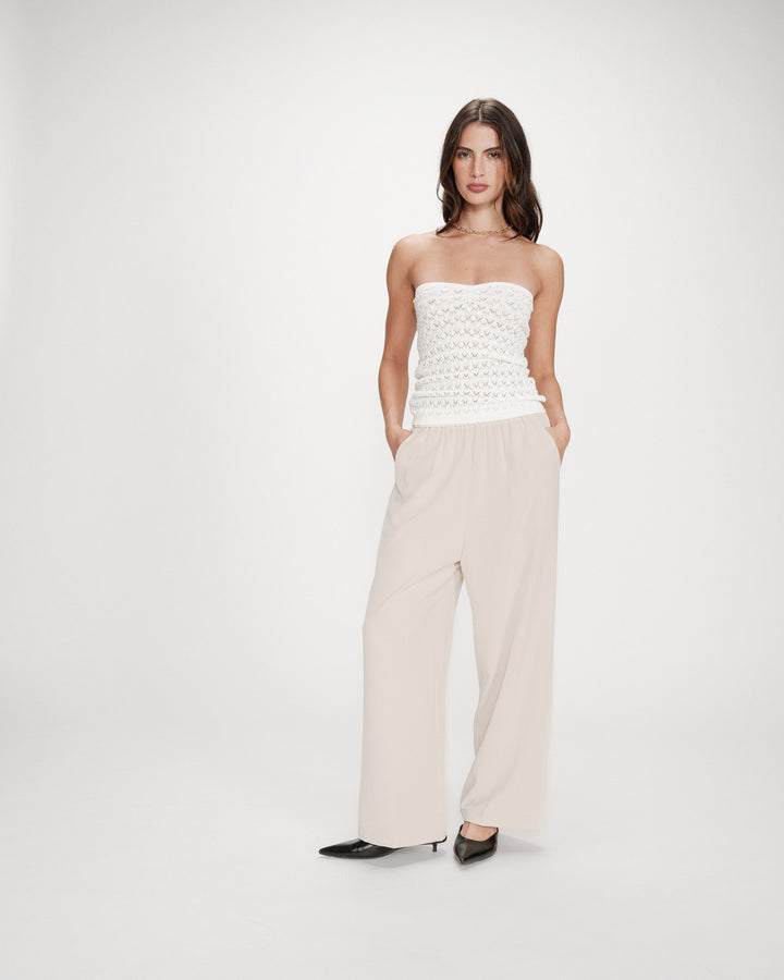 Fitted knit sweetheart bustier top ecru Valazzio