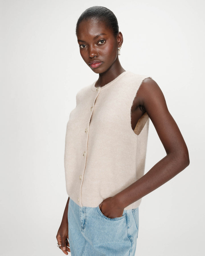 Cardigan en maille texturée sans manches beige Vollando