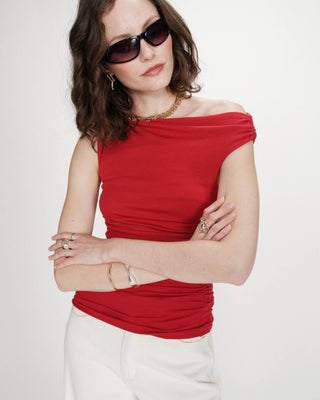 Fitted asymmetric draped top rouge Vodia