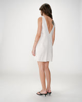 Robe courte évasée en lin col V sable Wynette