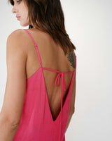 Robe longue en lin col V dos nu à nouer fuchsia Wendra