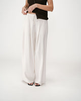 Pantalon tailleur en lin fluide sable Wally